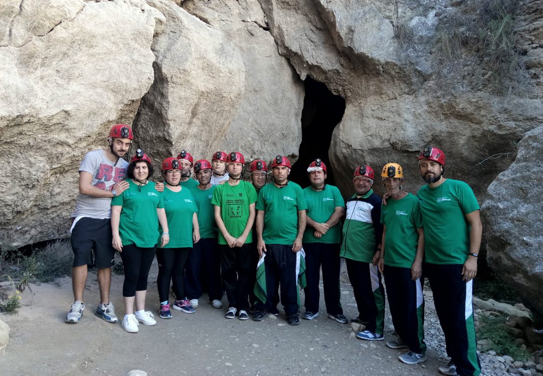 Visita al Karst en Yesos de las Cuevas de Sorbas