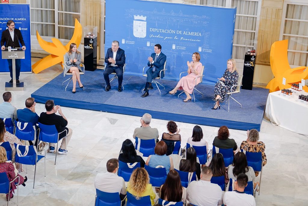 La empresa de ‘Sabores Almería ‘desuflí’ presenta su nueva imagen de