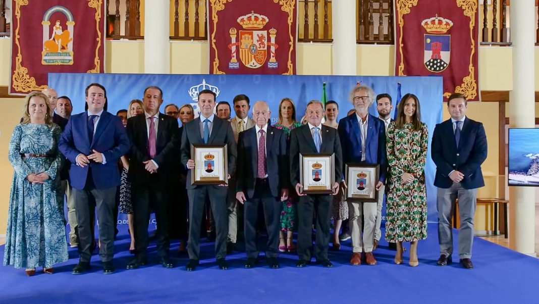 Rodolfo Caparrós Ginés Valera Premios Castillo de Las Roquetas