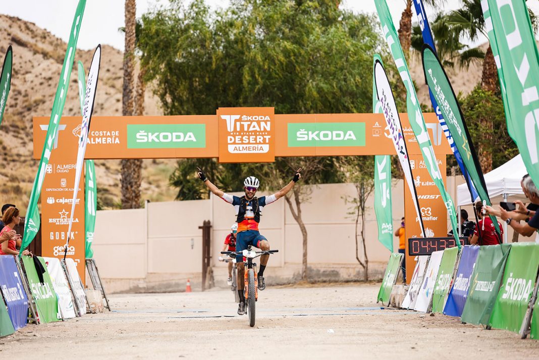 Marzà vence la etapa ŠKODA We Love Cycling de la Titan Desert Almería