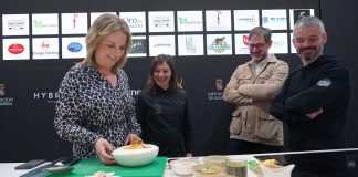 Belén Ibáñez en el stand de Sabores Almería en Salón Gourmets