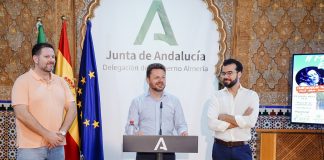 El diputado provincial, Álvaro Izquierdo, participa en la rueda