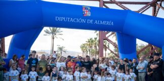 La Minidesértica fomenta el hábito saludable del deporte entre 650 menores en un ambiente familiar