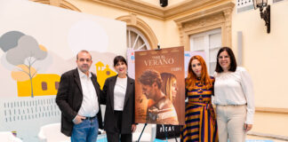 La directora Yolanda Centeno presenta en el Patio de Luces su última ópera prima, ‘Tras el verano’