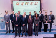 Almería se convierte en epicentro del debate para la mejora de la conectividad aérea