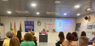 Gádor clausura las jornadas de ALMUR y Diputación para acercar la inteligencia artificial a las empresarias de la provincia